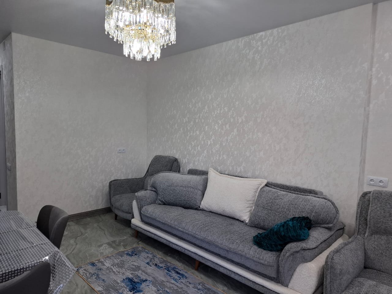 просп. Жиули Шартава, 27-31